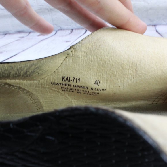 ALEGRIA Kaitlyn Black Snake Skin Texture Embossed Shoes US 9.5-10 / 40 - Picture 7 of 9